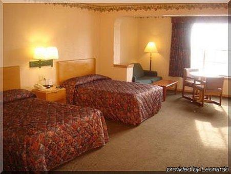 Bays Inn And Suites 贝敦 客房 照片